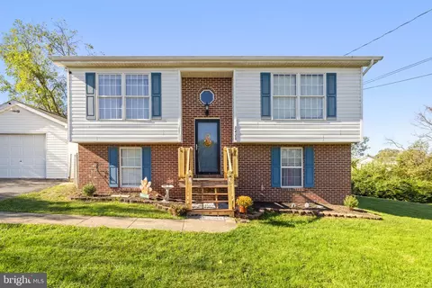 2425 Third St, Middletown, VA 22645