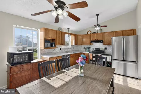 Kitchen - 2425 Third St, Middletown, VA 22645 photo 3 of 5