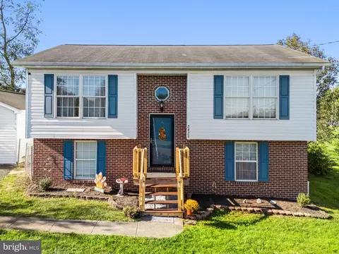 Exterior - 2425 Third St, Middletown, VA 22645 photo 7 of 18
