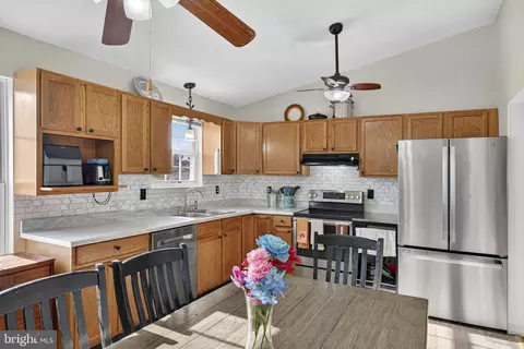 Kitchen - 2425 Third St, Middletown, VA 22645 photo 5 of 5