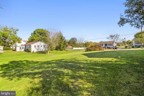 Exterior - 2425 Third St, Middletown, VA 22645 photo 17 of 18