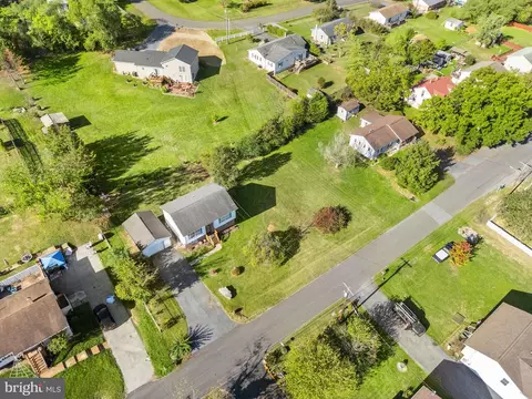 View/Area - 2425 Third St, Middletown, VA 22645 photo 4 of 11