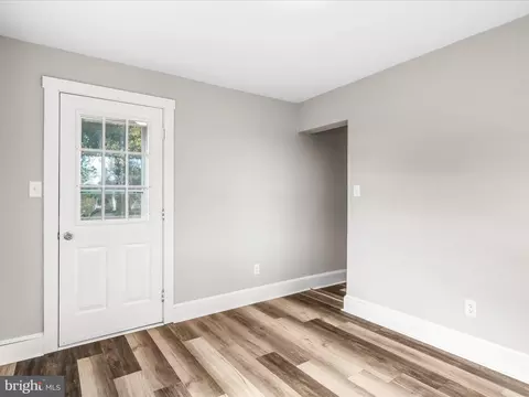 Entry Way - 298 Bufflick Rd, Winchester, VA 22602 photo 6 of 7