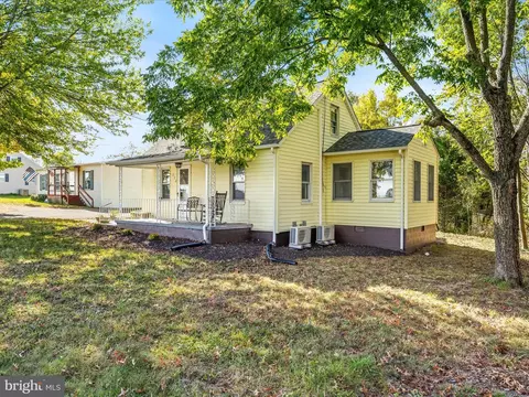 Exterior - 298 Bufflick Rd, Winchester, VA 22602 photo 2 of 10