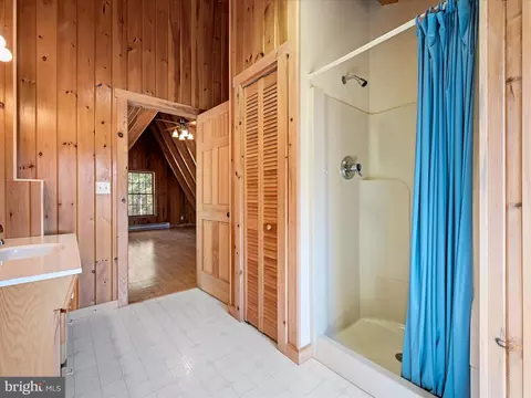Bath - 175 Nixon Dr, Gore, VA 22637 photo 5 of 5