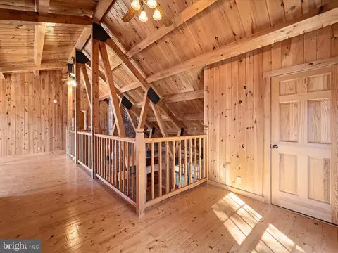 Entry Way - 175 Nixon Dr, Gore, VA 22637 photo 4 of 6