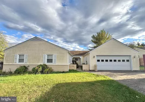 128 Longcroft Rd, Winchester, VA 22602