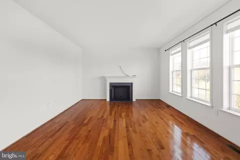 Living - 100 Taylor Ct, Stephenson, VA 22656 photo 2 of 6
