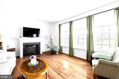 Living - 100 Taylor Ct, Stephenson, VA 22656 photo 3 of 6