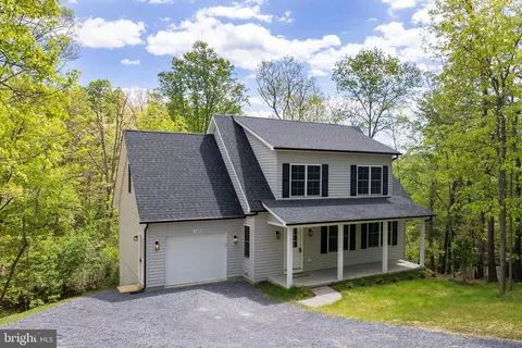 109 Sycamore Pl, Cross Junction, VA 22625