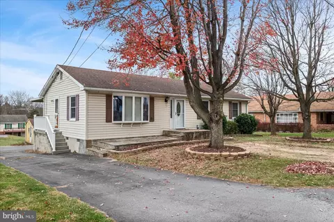 163 Denny Ln, Winchester, VA 22603