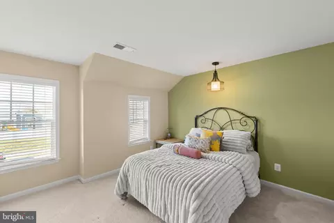 Bedroom - 102 Flyfoot Dr, Stephenson, VA 22656 photo 1 of 11