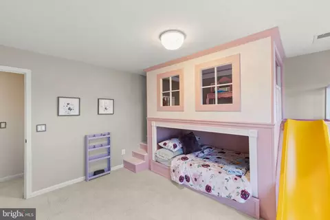 Bedroom - 102 Flyfoot Dr, Stephenson, VA 22656 photo 5 of 11