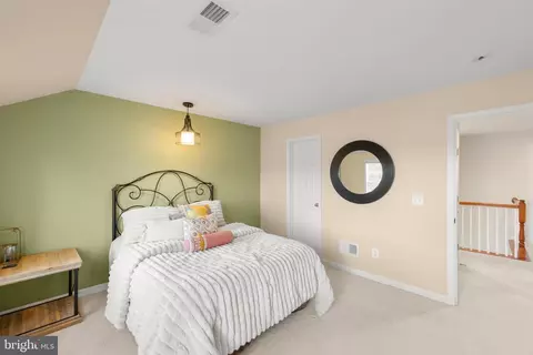 Bedroom - 102 Flyfoot Dr, Stephenson, VA 22656 photo 3 of 11