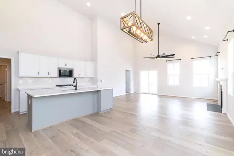 Entry Way - 101 Goshen Pl, Stephenson, VA 22656 photo 5 of 17