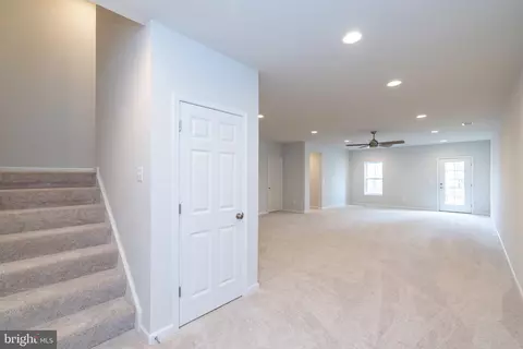 Entry Way - 101 Goshen Pl, Stephenson, VA 22656 photo 14 of 17