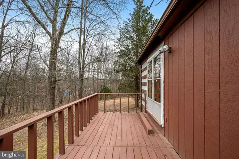 Exterior - 186 Pine Cone Dr, Cross Junction, VA 22625 photo 2 of 6