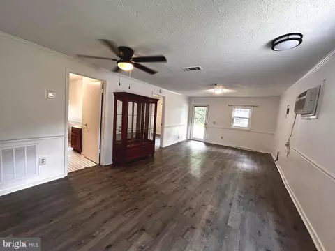 703 White Oak Rd, White Post, VA 22663 photo 4