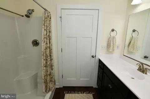Bath - 129 Doonbeg Ct, Winchester, VA 22602 photo 1 of 2