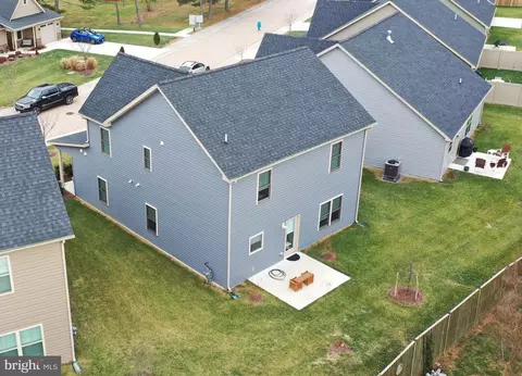 View/Area - 129 Doonbeg Ct, Winchester, VA 22602 photo 2 of 6