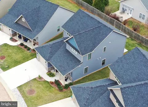 View/Area - 129 Doonbeg Ct, Winchester, VA 22602 photo 5 of 6