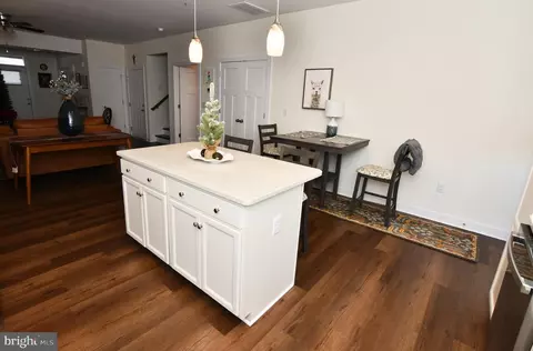 Kitchen - 129 Doonbeg Ct, Winchester, VA 22602 photo 2 of 4