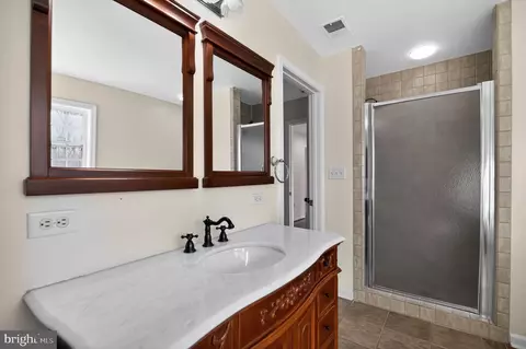 Bath - 196 Joline Dr, Clear Brook, VA 22624 photo 3 of 5