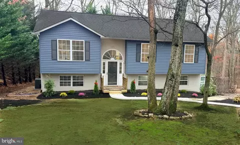 121 Graywolf Trl, Winchester, VA 22602