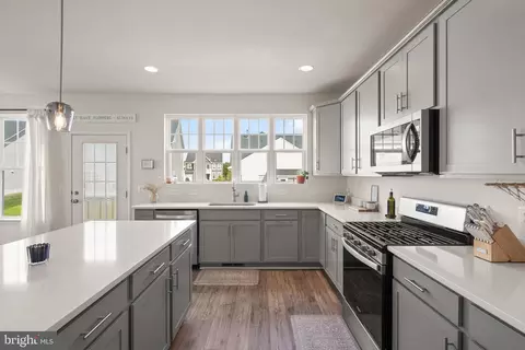Kitchen - 131 Interlace, Stephenson, VA 22656 photo 3 of 5