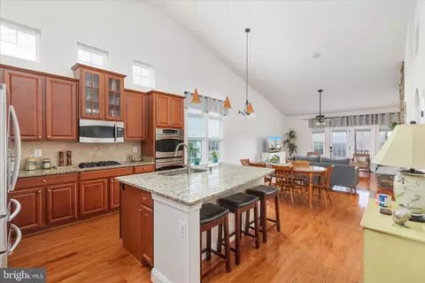 Kitchen - 122 Buccaneer Ct, Stephenson, VA 22656 photo 2 of 5