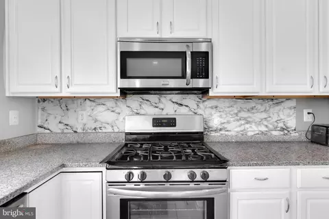 Kitchen - 320 Morlyn Dr, Stephenson, VA 22656 photo 3 of 3