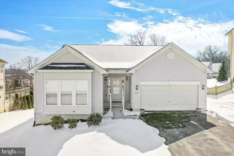 415 Fortress Dr, Winchester, VA 22603
