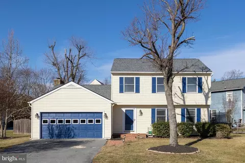 108 Columbia Cir, Stephens City, VA 22655