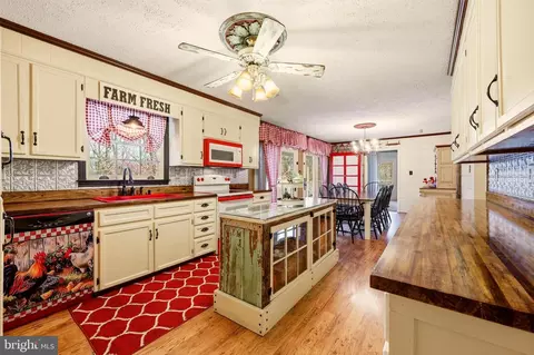 Kitchen - 236 Kump Dr, Gore, VA 22637 photo 4 of 6