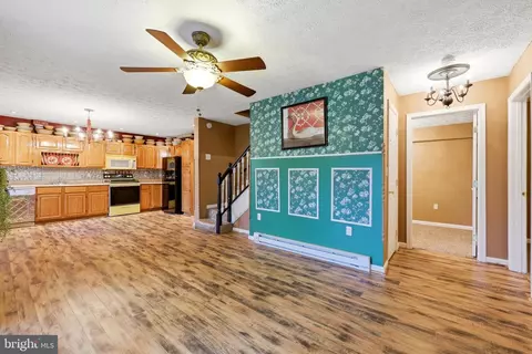 Entry Way - 236 Kump Dr, Gore, VA 22637 photo 9 of 10