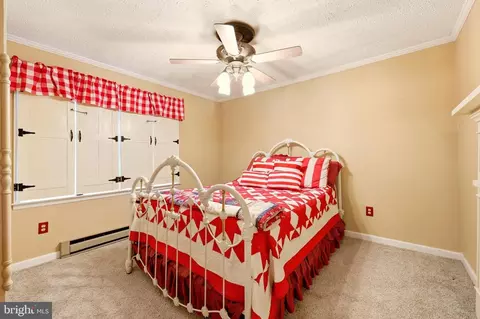 Bedroom - 236 Kump Dr, Gore, VA 22637 photo 6 of 10