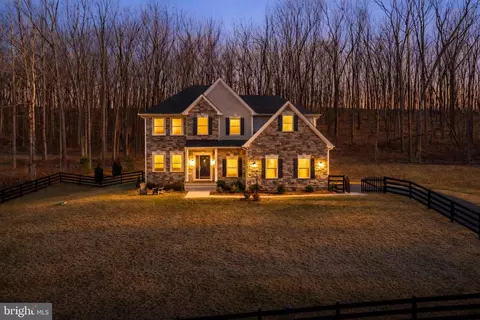 254 Whistlewood Ln, Winchester, VA 22602