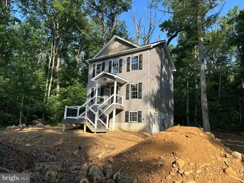 212 Falcon Trl, Winchester, VA 22602
