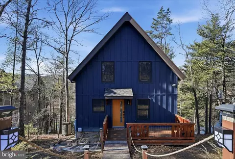 241 Sunset Cir, Cross Junction, VA 22625