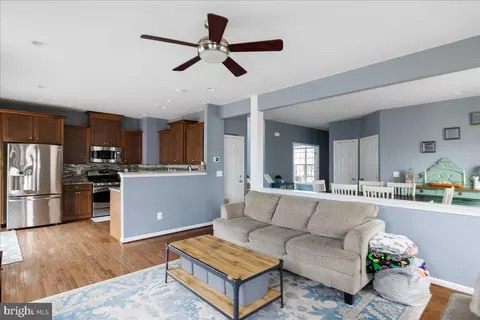 Entry Way - 218 Centennial Dr, Stephenson, VA 22656 photo 5 of 12