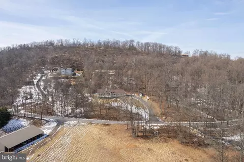 189 Babbs Mountain Rd, Winchester, VA 22603