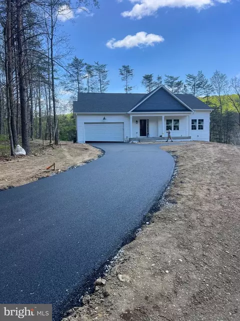 230 Tranquil Wood Ln, Winchester, VA 22602