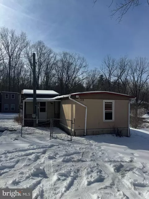 122 Cave Hill Ln, Gore, VA 22637