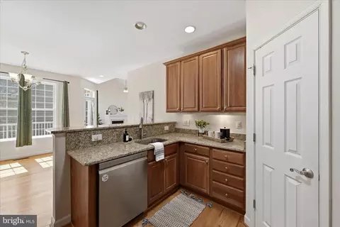 Kitchen - 103 Bleeding Heart Dr, White Post, VA 22663 photo 3 of 4