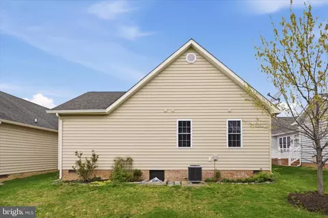 Exterior - 103 Bleeding Heart Dr, White Post, VA 22663 photo 9 of 11