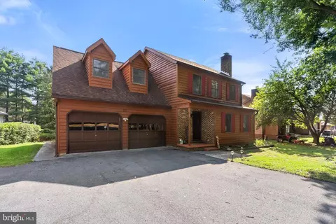 103 Masters Dr, Cross Junction, VA 22625