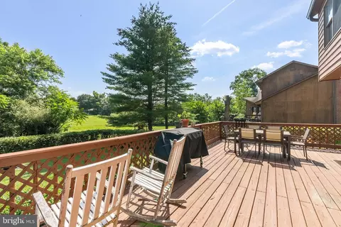 Exterior - 103 Masters Dr, Cross Junction, VA 22625 photo 4 of 7