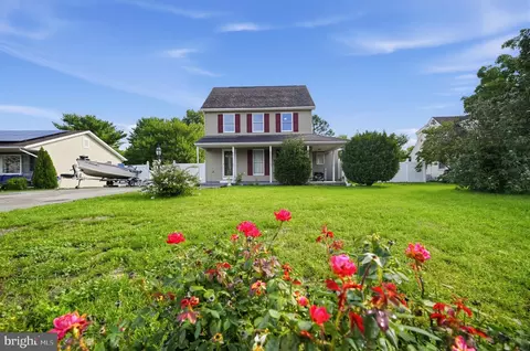 221 Killdeer Rd, Stephens City, VA 22655