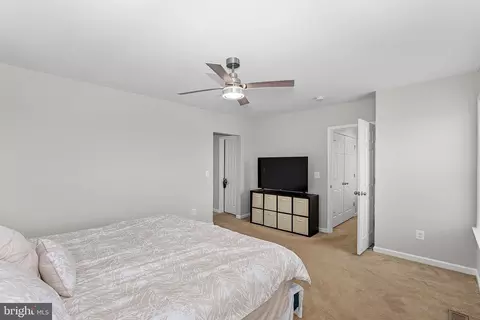 Bedroom - 201 Arrow Crown Ct, Stephenson, VA 22656 photo 2 of 9