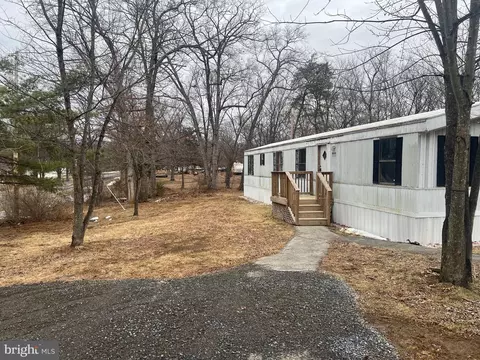 777 Mcdonald Rd, Winchester, VA 22602
